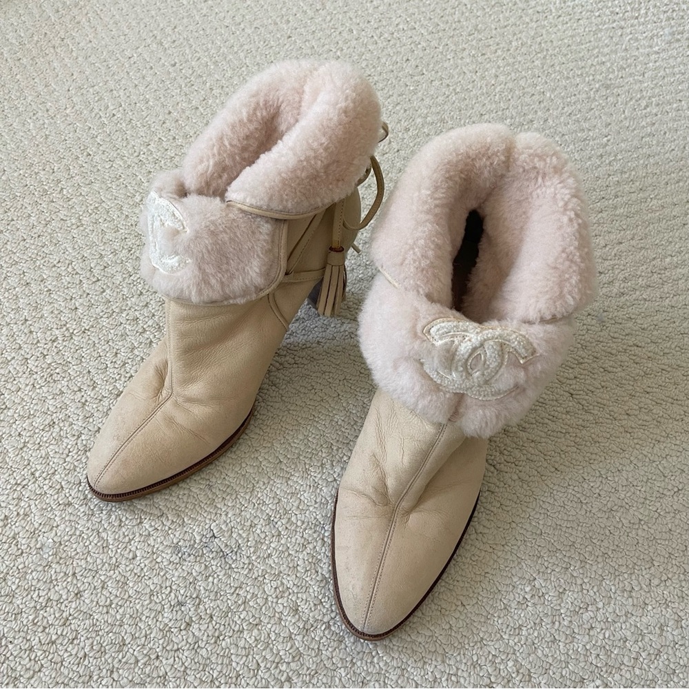 authentic vintage chanel shearling and leather chelsea boots